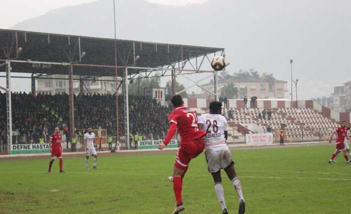 Spor Toto 1. Lig’in 15. haftasında Hatayspor, sahasında Boluspor’u 2-0
