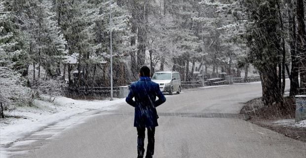 Mevsim normalleri üzerinde seyreden hava sıcaklıkları, kuzey ve iç kesimlerde