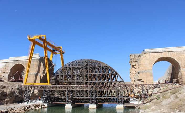 Adıyaman’da 200 yıl önce köylülerin anlaşmazlığı nedeniyle dinamitle patlatılan bin