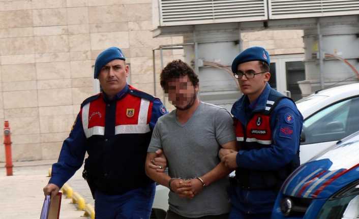 Samsun’da kendisine sigara almadığı gerekçesiyle anne ve babasını darp ederek