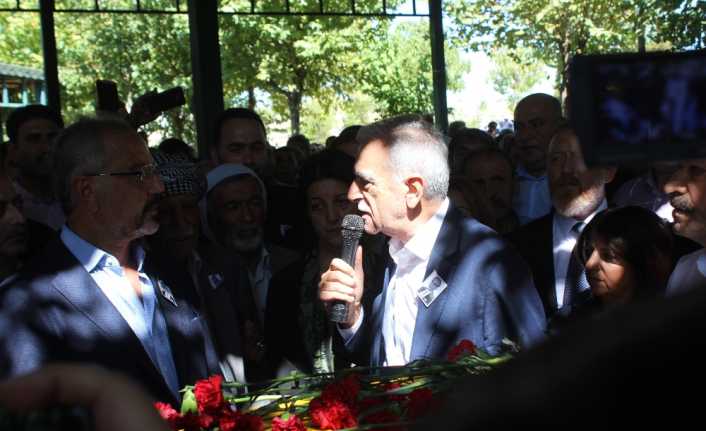 Kalp krizi sonucu hayatını kaybeden eski HDP Milletvekili İbrahim Ayhan,