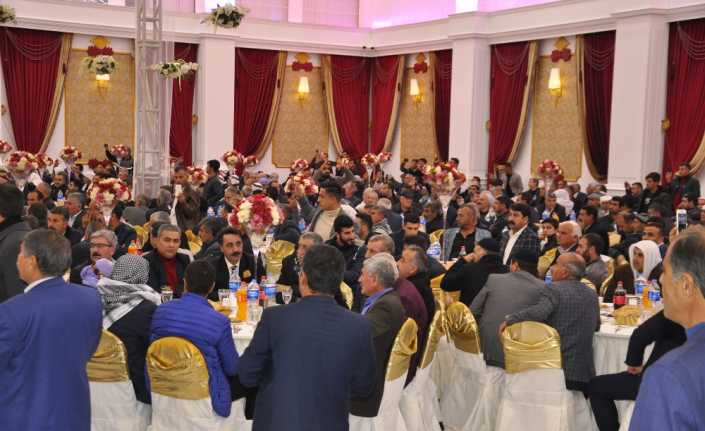 Diyarbakır’da 14 yıllık kan davasını sonlandırmak için düzenlenen barış töreninde