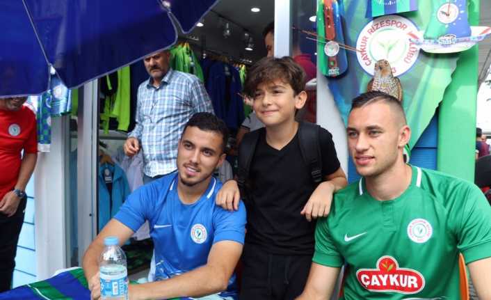 Spor Toto Süper Lig ekiplerinden Çaykur Rizespor, yeni sezonda 53