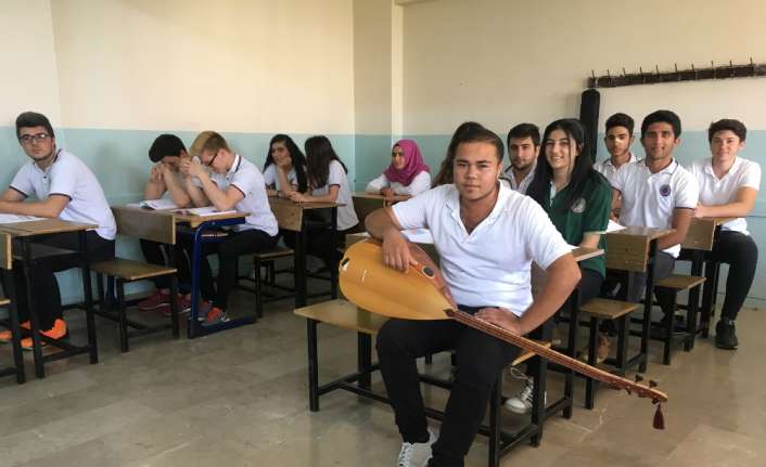 İzmir’de yaşayan, şeker ve tansiyon hastası Ali Göçer devamsızlık bile
