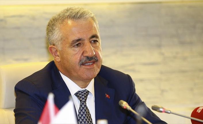 Ulaştırma, Denizcilik ve Haberleşme Bakanı Arslan, Türkiye'de aktif havalimanı sayısının