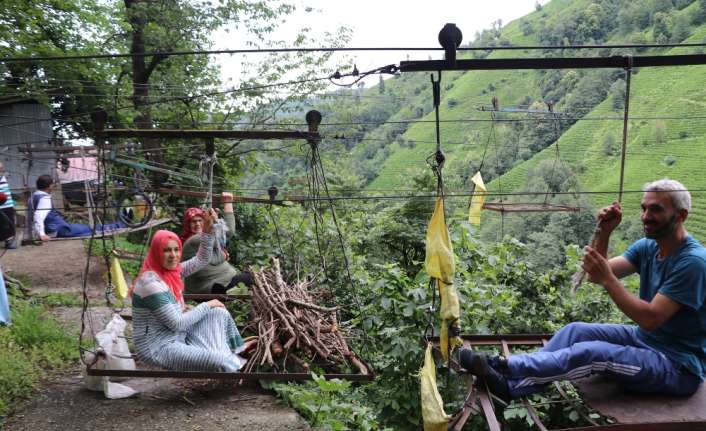 Rize’de evlerine ve arazilerine yol gitmeyen mahalle sakinleri her gün