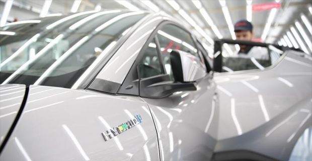 Türkiye elektrikli otomotiv pazarında geçen yıl 4 bin 451 adedi