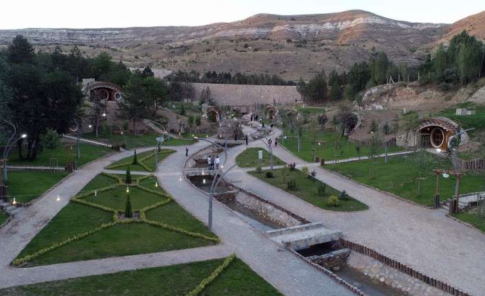 Sivas Belediyesi tarafından kent merkezine yedi kilometre uzaklıktaki Paşabahçe Mesire
