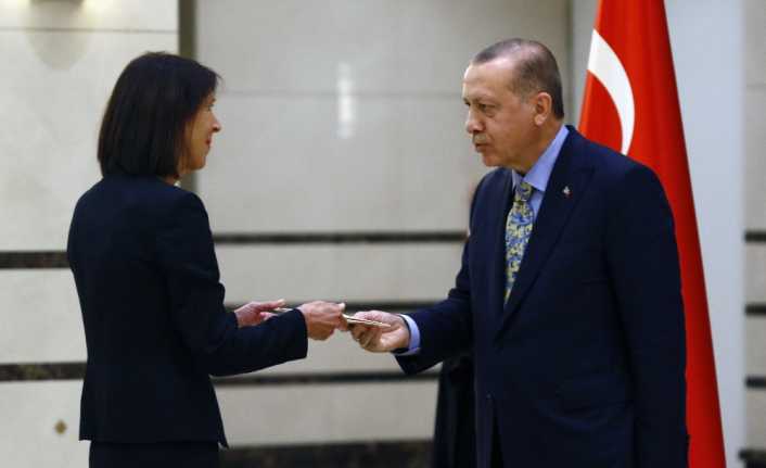 Cumhurbaşkanı Recep Tayyip Erdoğan, Hollanda Büyükelçisi Marjanne De Kwaasteniet’i kabul