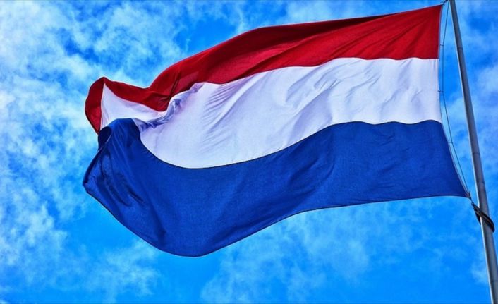 Hollanda'da savcılık, cami yapılması planlanan alana haç diken İslam ve