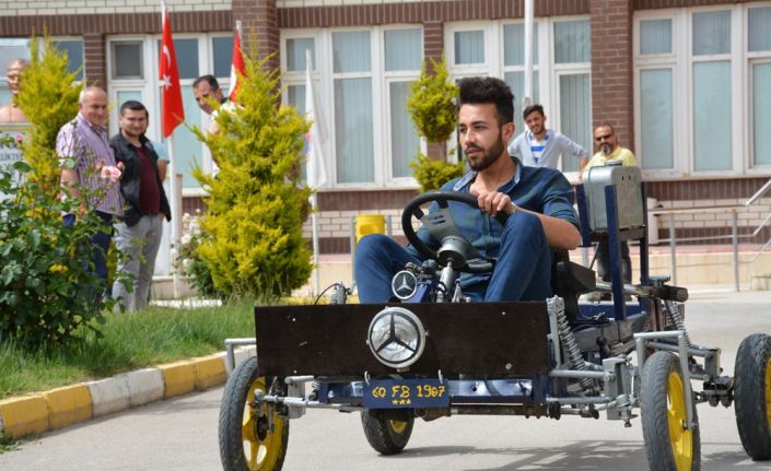 Gaziosmanpaşa Üniversitesi Zile Meslek Yüksekokulu öğrencileri, hurdalardan topladıkları parçalarla motorlu