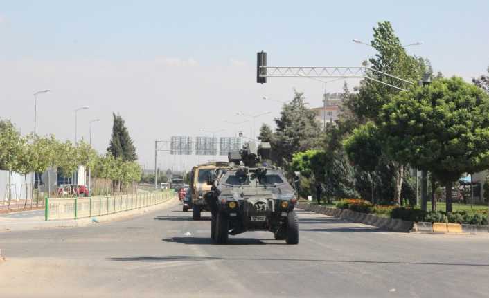 Kilis’ten Hatay’ın İdlib sınırına komandolar gönderildi. 