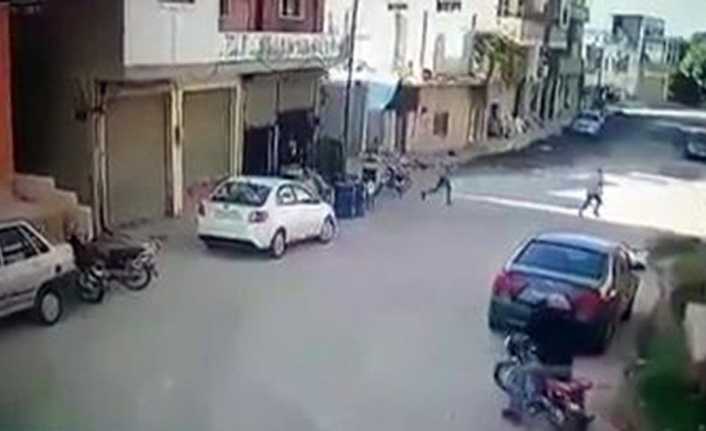 Rusya ve rejim tarafından İdlib’de sivillerin bombalanması kameralara yansıdı.