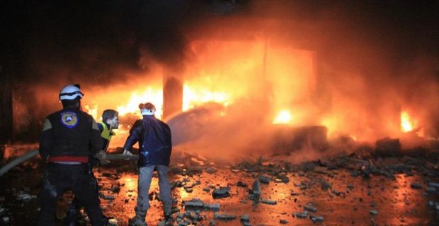 Suriye’nin kuzeyindeki İdlib kentinin Maartinuman ilçesine Rus savaş uçaklarının düzenlediği