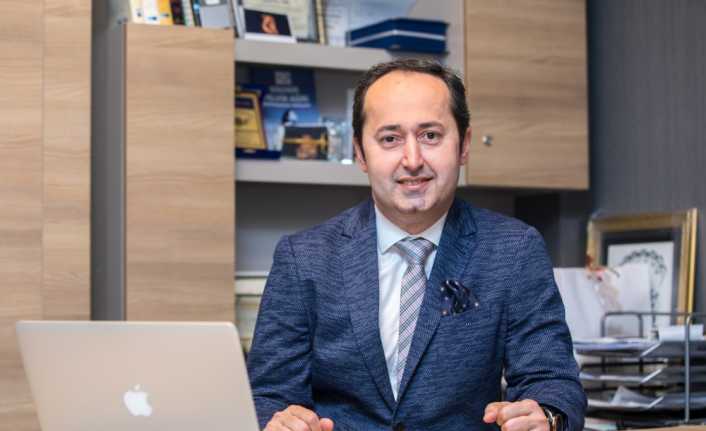 Kadın Hastalıkları ve Doğum Uzmanı Doç. Dr. Taner Usta, özellikle