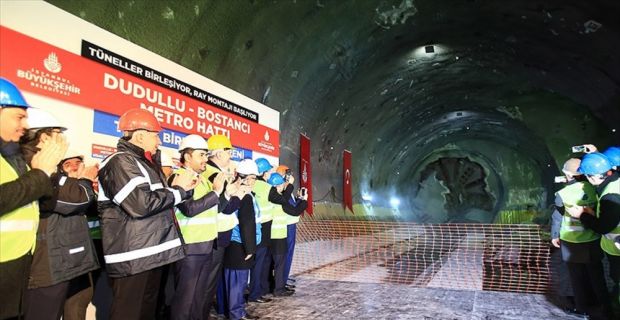 İstanbul'da Dudullu ile Bostancı arasında inşa edilen Dudullu-Bostancı Metro Hattı'nın