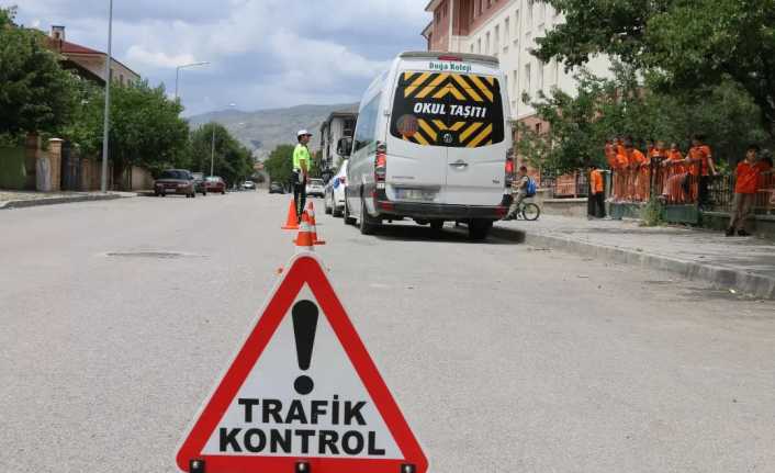“Çocuk ve Gençlerin Korunmasına Yönelik Okul Çevreleri ve Servis Araçları