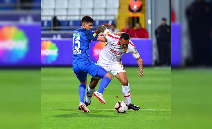 Spor Toto Süper Lig’in 8. haftasında Kasımpaşa sahasında Göztepe ile