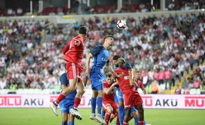 Spor Toto Süper Lig’in 3. haftasında Demir Grup Sivasspor Kasımpaşa’yı