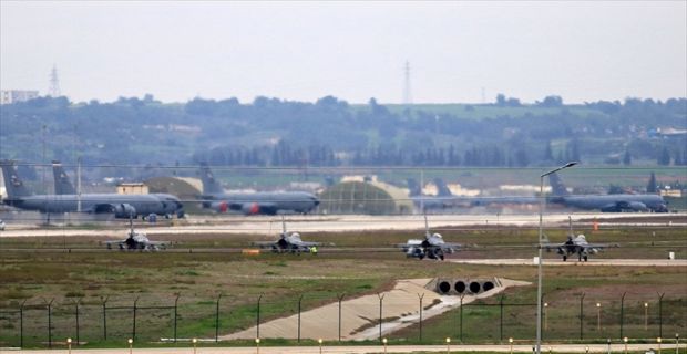 Afrin'e yönelik Zeytin Dalı Harekatı devam ederken Adana'daki İncirlik 10.