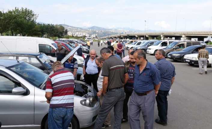 İnternet yoluyla araç alıp satacak vatandaşlar dikkat! Dolandırıcıların eline düşmemek