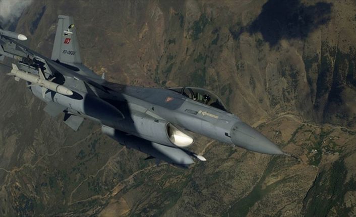 Irak'ın kuzeyindeki Zap ve Hakurk ile Şırnak kırsalına düzenlenen hava