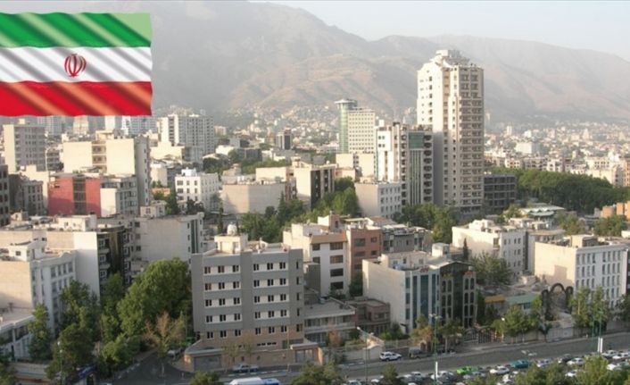 İran'da reformcu kimliğiyle öne