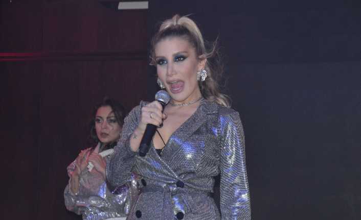 Kış turizm merkezi Uludağ’da düzenlenen ‘Snow Weekend Festivali’nin ilk gününde