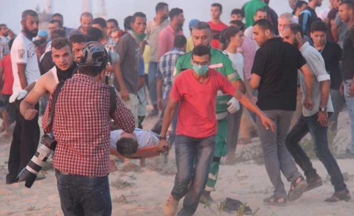 Filistinlilerin Gazze-İsrail sınırında devam ettikleri Büyük Geri Dönüş Yürüyüşü gösterilerinde