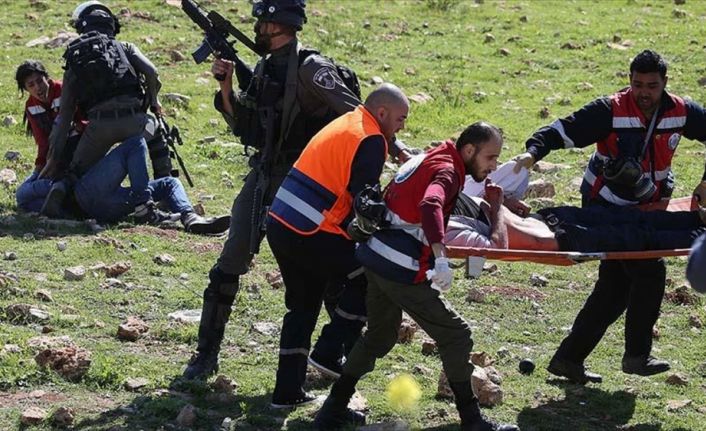 İsrail askerlerinin, Ramallah'ta üniversite öğrencilerinin gösterisine müdahalesinde 8 Filistinli gerçek