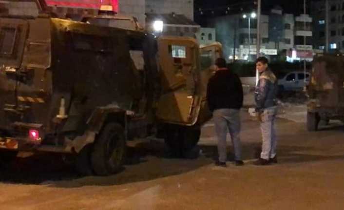 İsrail askerleri, Ramallah kentindeki Filistin Maliye Bakanlığına baskın düzenledi. 