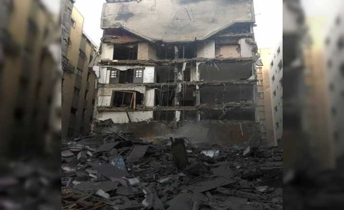 İsrail’e ait savaş uçakları abluka altındaki Gazze’de 7 sivil binayı