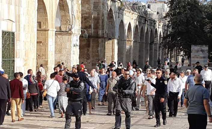İsrail Tarım Bakanı Uri Ariel, İsrail polisi eşliğinde Mescid-i Aksa’ya