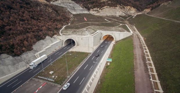  İstanbul ile İzmir arası ulaşımı 9 saatten 3,5 saate