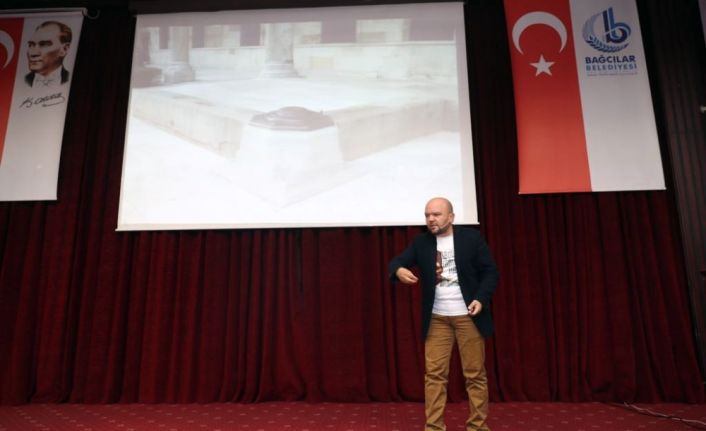 Tarihçi-Yazar Talha Uğurluel, ’’605 parça mukaddes emanet var, vitrinlerde toplam