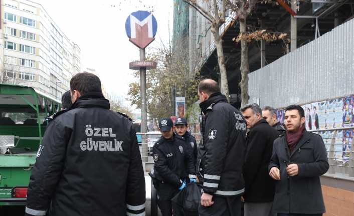 Osmanbey Metro İstasyonunda bir kişinin intihar etmesi sebebiyle durdurulan M2