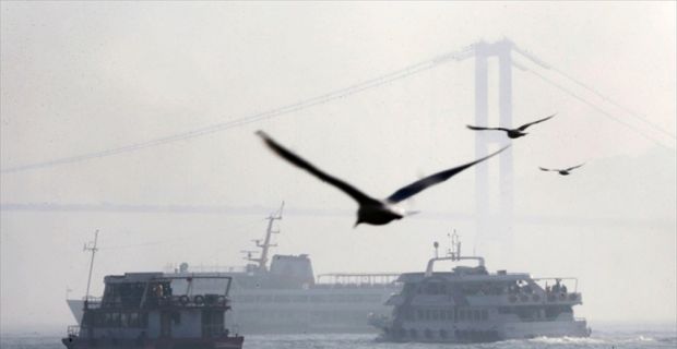 İstanbul genelinde gece boyunca sis etkili olan sis Anadolu Yakası’nda