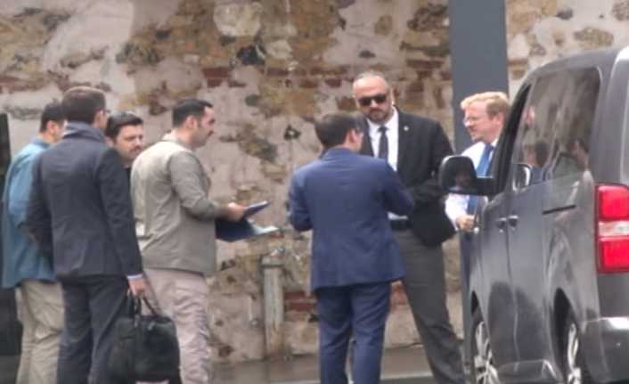 Beşiktaş’taki Dolmabahçe Çalışma Ofisi’nde dört ülkenin katılımıyla Suriye zirvesi gerçekleşiyor.
