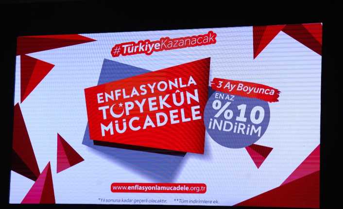Hazine ve Maliye Bakanı Berat Albayrak, enflasyonla topyekün mücadele kapsamında