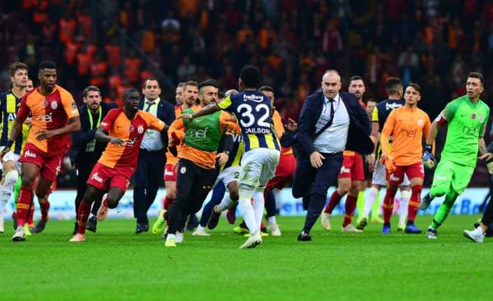 Olaylı Galatasaray-Fenerbahçe derbisiyle ilgili Profesyonel Disiplin Kuruluna sevk edilen isimler