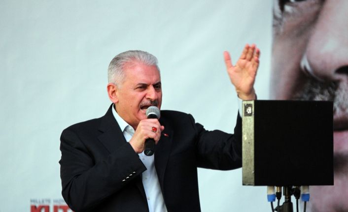 Başbakan Binali Yıldırım, “İster yanımızda olsunlar, ister olmasınlar Türkiye terörle