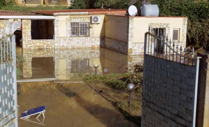 İtalya’nın Sicilya adasında şiddetli fırtına ve yağışlarda 12 kişi daha