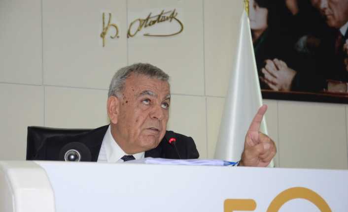 İzmir Büyükşehir Belediyesi Meclisi Toplantısı’nda kendilerini Kültürpark Paltformu olarak adlandıran