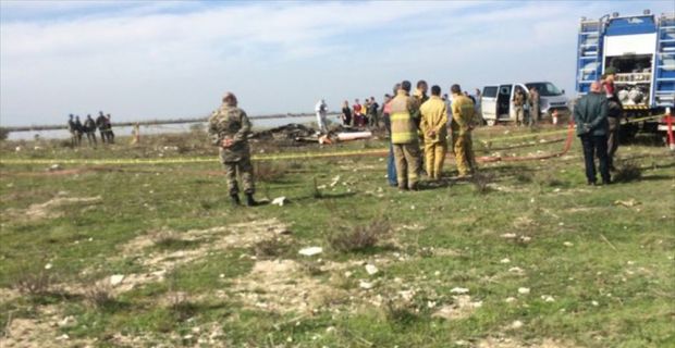Çiğli/İzmir 2'nci Ana Jet Üs Komutanlığından tecrübe uçuşu için kalkan