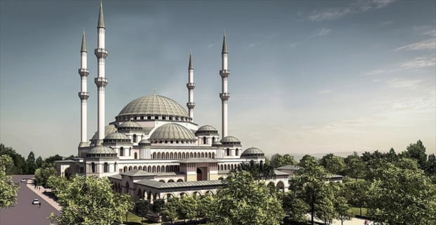 Nevvar Salih İşgören Vakfı tarafından inşaatına başlanan cami, 43 metre