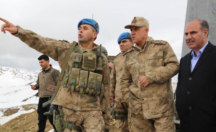 Jandarma Genel Komutanı Orgeneral Arif Çetin, Şırnak’ın Beytüşşebap ilçesindeki 2