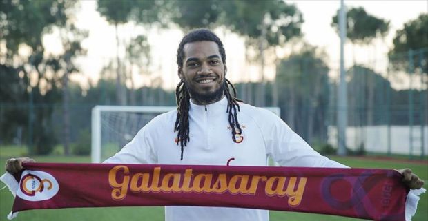 Galatasaray'ın Belçikalı stoperi Jason Denayer, teknik direktör Fatih Terim'in göreve