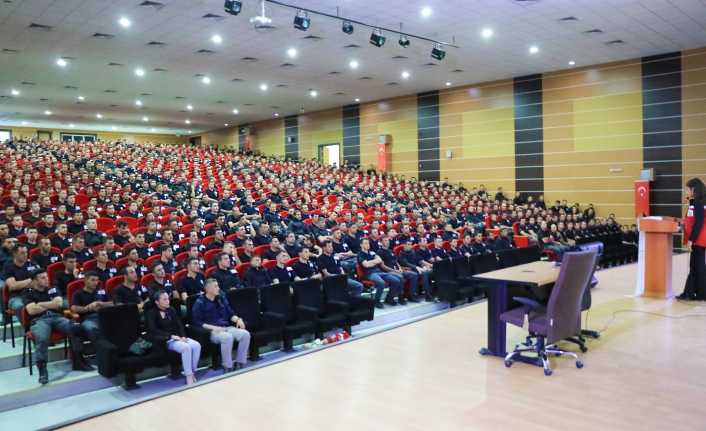 Erzincan Polis Meslek Eğitim Merkezi Müdürlüğünde eğitim gören öğrencilere Kadına