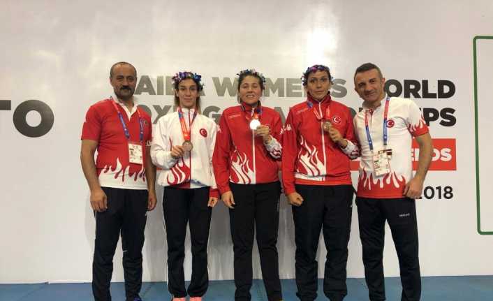 Hindistan’ın başkenti Yeni Delhi’de düzenlenen Büyük Kadınlar Dünya Boks Şampiyonası