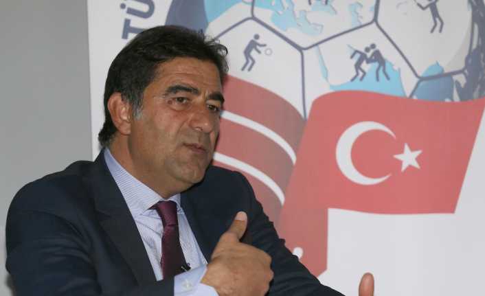 Trabzonspor Teknik Direktörü Ünal Karaman, kadro dışı bırakılan Onur Recep
